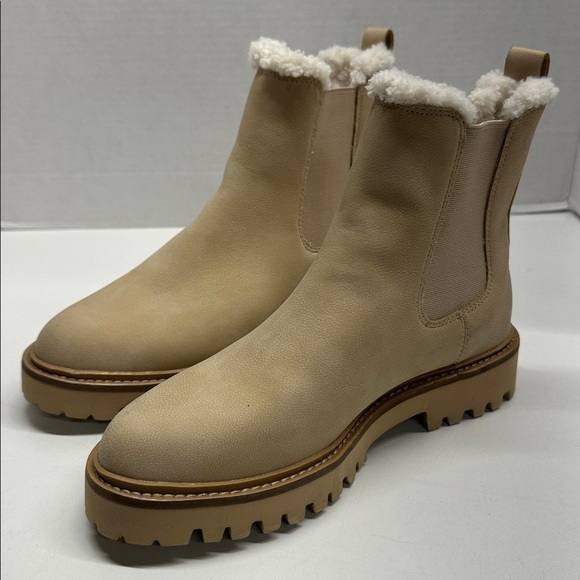 J Crew Sherpa Lined Chelsea Boots Faux Suede Vegan Boot Light Tan Brown Size 6.5 - Picture 3 of 7